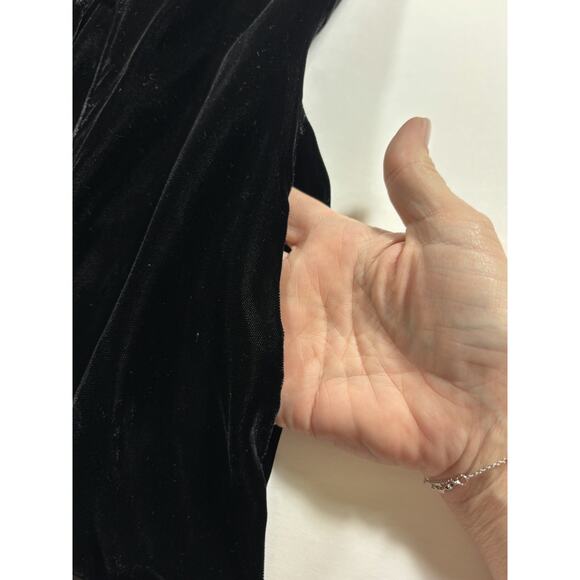 Vintage VTG Flora Nikrooz Dressing Gown Wrap Dress Robe Black Velvet Size Medium - Picture 5 of 11